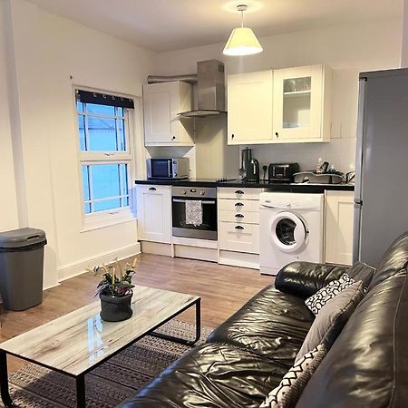 Yeovil Apartments Bagian luar foto